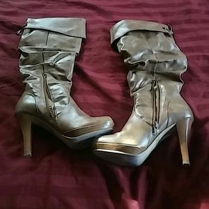 Women's boots